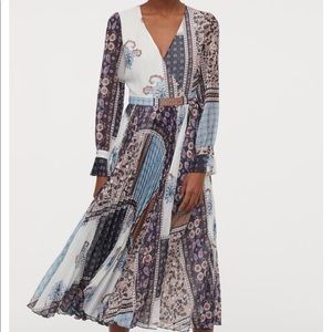 H&M V-neck wrap dress